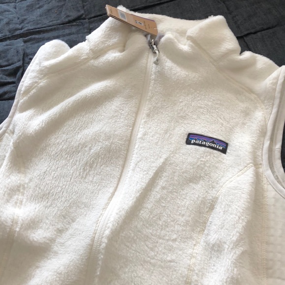 Patagonia Jackets & Blazers - Patagonia Vest Sz Large W’s R2 Lightweight